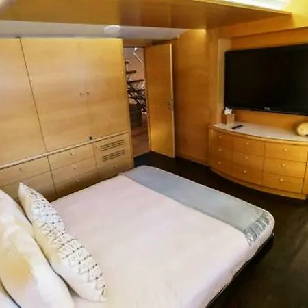 Lovebird Hotel na wodzie Kıyıkıslacık